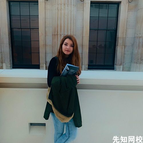 金牌讲师 · 
